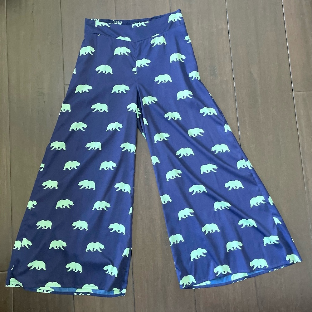 Bar III Front Row Bear Print Effortless Wide Leg Pants ~ Size L